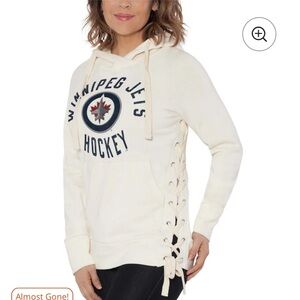 WINNIPEG JETS / NHL WHITE PULLOVER HOODIE WITH LOGO SIZE SMALL